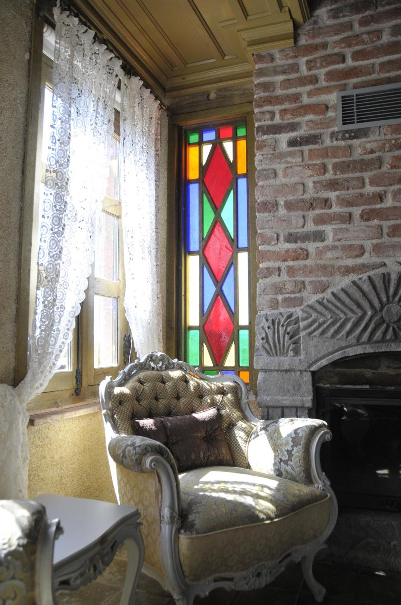 Ziyabey Konagi Hotel Ayvalik Bagian luar foto